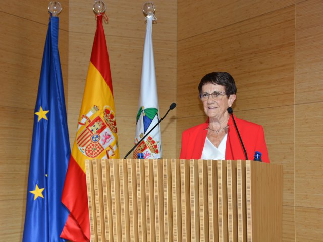 05Teresa Segovia